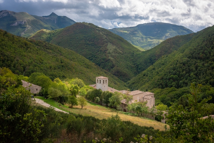 Alte Abtei im Apennin